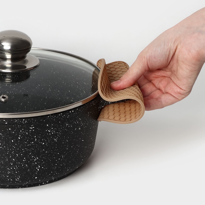 Коврик - подставка под горячее силиконовый, d=140 мм, толщина=3.5 мм, цвет бежевый Коврик - подставка под горячее силиконовый, d=140 мм, толщина=3.5 мм, цвет бежевый