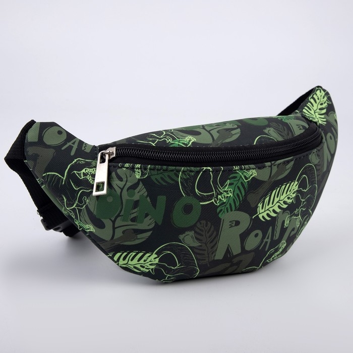 Сумка детская поясная для мальчика &laquo;Динозавры&raquo;, на молнии, наружный карман, цвет зелёный