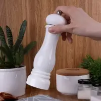 Механическая мельница для специй Gambit, белая Механическая мельница для специй Gambit, белая