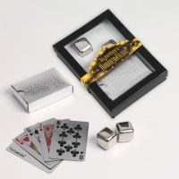 Подарочный набор мужчине: карты и кубики для виски, 2 шт Подарочный набор мужчине: карты и кубики для виски, 2 шт