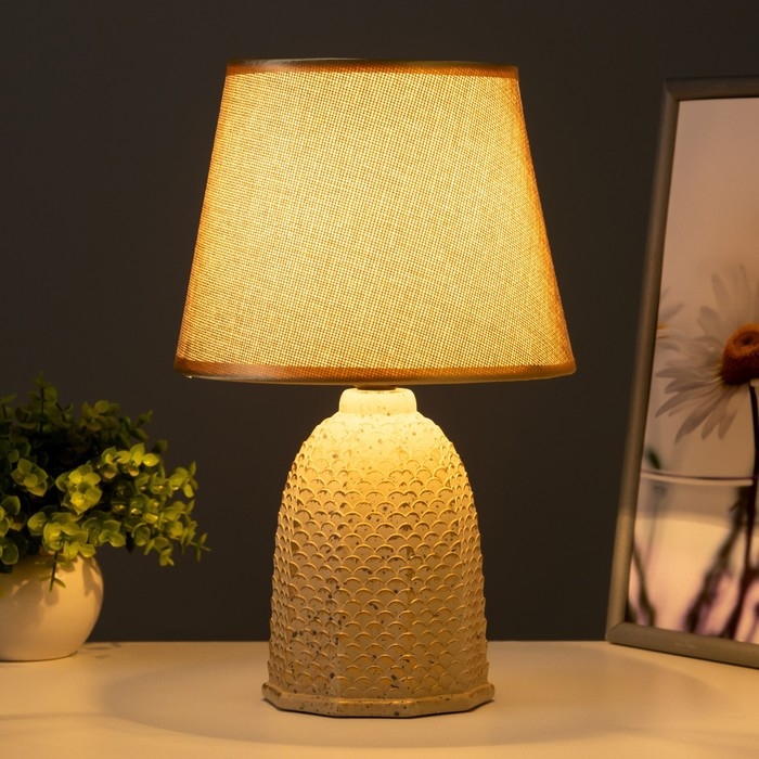 Настольная лампа Настольная лампа "Арабика" E27 40Вт бежевый 20х20х33 см RISALUX