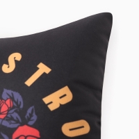 Подушка декоративная Этель "Survive" 40х40 см, велюр, 100% п/э Подушка декоративная Этель "Survive" 40х40 см, велюр, 100% п/э