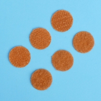 Липучка на клеевой основе &laquo;Круг&raquo;, набор 55 шт., размер 1 шт. 1.5 см, цвет коричневый