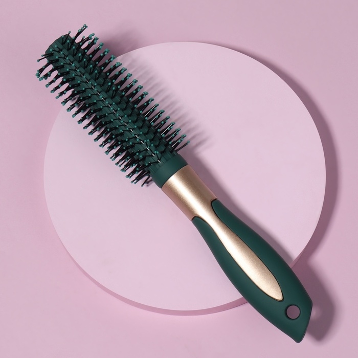 Брашинг, прорезиненная ручка, d = 2/4 &times; 23 см, цвет зелёный/золотистый