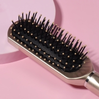 Расчёска массажная, 4,5 &times; 23 см, цвет золотистый