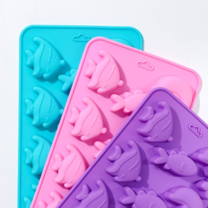 Форма для конфет и шоколада Доляна &laquo;Подводный мир&raquo;, силикон, 21&times;10&times;1 см, 15 ячеек (3&times;3,5 см), цвет МИКС