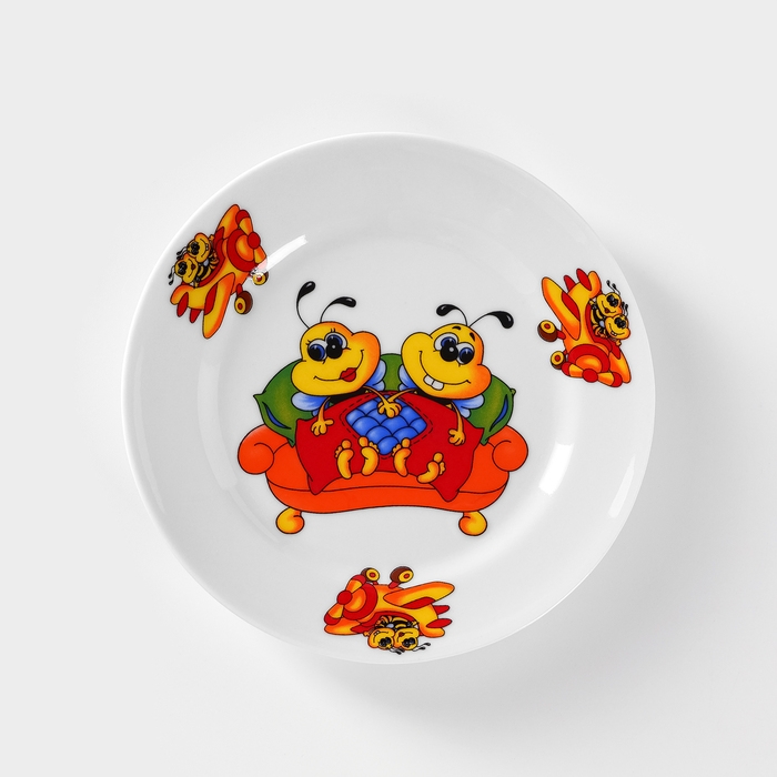 Тарелка фарфоровая &laquo;Пчёлы&raquo;, d=17 см, рисунок микс, цвет белый