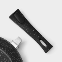 Сковорода кованая Magistro Dark, d=26 см, съёмная ручка soft-touch, антипригарное покрытие, индукция, цвет чёрный Сковорода кованая Magistro Dark, d=26 см, съёмная ручка soft-touch, антипригарное покрытие, индукция, цвет чёрный