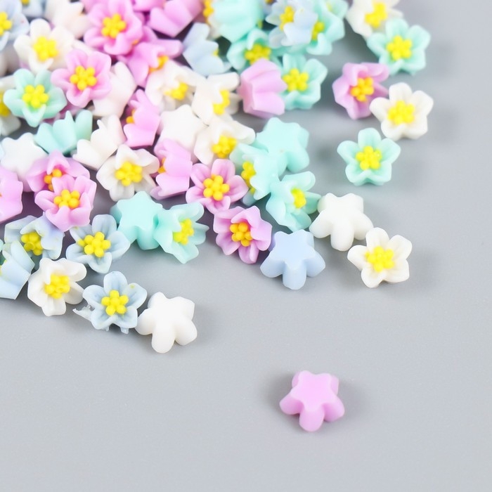 Декор для творчества пластик "Пятилистники" набор 100 шт 0,6х0,6 см