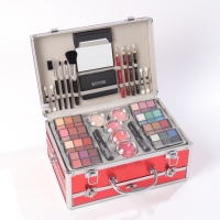 Набор профессиональной косметики"Miss Young" №10 Набор профессиональной косметики"Miss Young" №10