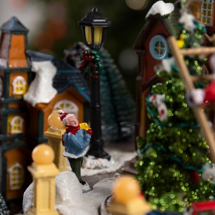 Светодиодная фигура &laquo;Рождественская площадь&raquo; 40 &times; 21 &times; 22 см, полистоун, батарейки ААх3 (не в комплекте), USB, свечение мульти