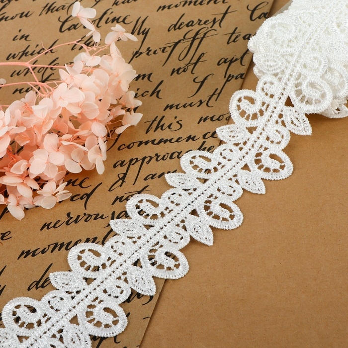 Кружево гипюровое, 50 мм &times; 9 &plusmn; 0,5 м, цвет белый