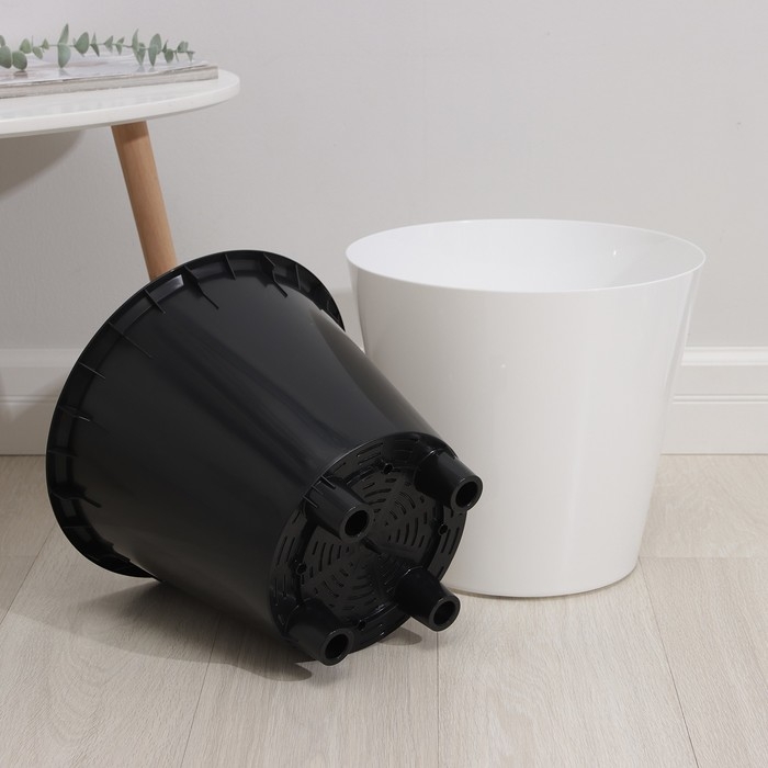 Кашпо для цветов с дренажной вставкой на колесиках Rosemary, 16 л, d=33 см, цвет белый Кашпо для цветов с дренажной вставкой на колесиках Rosemary, 16 л, d=33 см, цвет белый