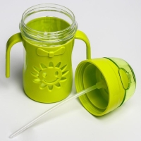 Поильник детский с силиконовой трубочкой &laquo;Солнышко&raquo;, 250 мл., с ручками, цвет МИКС