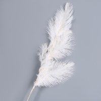 Декор из перьев «Фонтан» на ножке, высота — 58 см Декор из перьев «Фонтан» на ножке, высота — 58 см