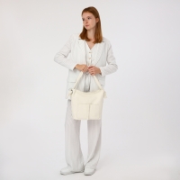 Сумка-тоут на молнии, 2 наружных кармана, цвет белый Сумка-тоут на молнии, 2 наружных кармана, цвет белый