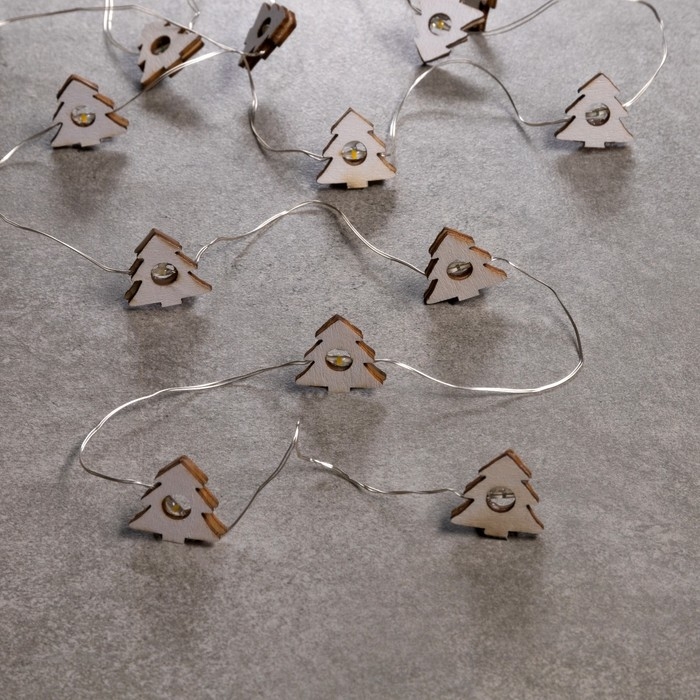 Гирлянда «Нить» 2 м роса с насадками «Ёлочка», IP20, серебристая нить, 20 LED, батарейки ААх2 (нет в комплекте), свечение тёплое белое Гирлянда «Нить» 2 м роса с насадками «Ёлочка», IP20, серебристая нить, 20 LED, батарейки ААх2 (нет в комплекте), свечение тёплое белое