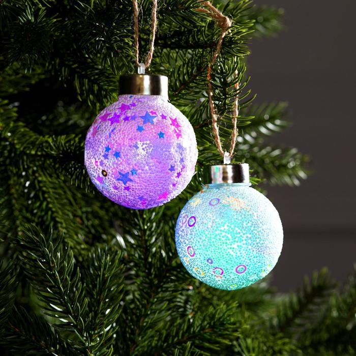 Набор ёлочных шаров «Снежные» 2 шт., батарейки, 1 LED, свечение RGB Набор ёлочных шаров «Снежные» 2 шт., батарейки, 1 LED, свечение RGB