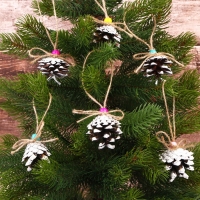 Новогодняя композиция «Шишки с бусинками», набор 6 шт. Новогодняя композиция «Шишки с бусинками», набор 6 шт.