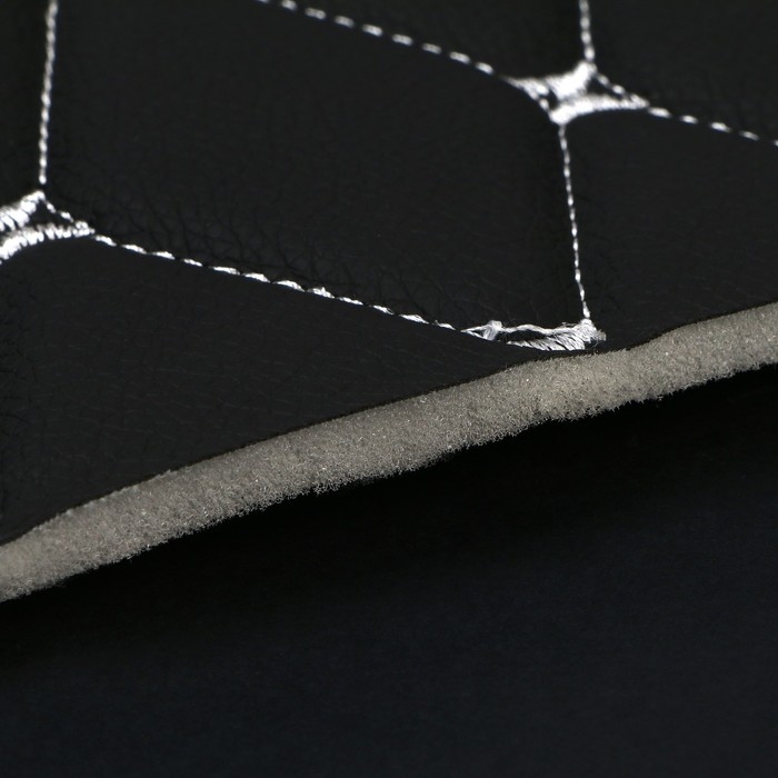 Обшивка салона авто 100&times;160&times;0,7 см, кожзам/поролон, ромб, белая строчка