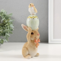 Сувенир полистоун "Зайчик с пасхальным яичком и цыплёнком" 8,5х6х17,5 см Сувенир полистоун "Зайчик с пасхальным яичком и цыплёнком" 8,5х6х17,5 см