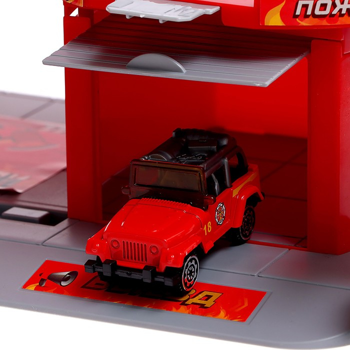 Парковка &laquo;Пожарная часть&raquo;, с 2 металлическими машинами