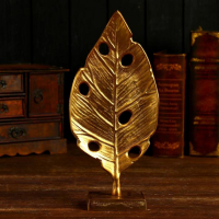 Сувенир "Листик" алюминий 16х8х35 см Сувенир "Листик" алюминий 16х8х35 см