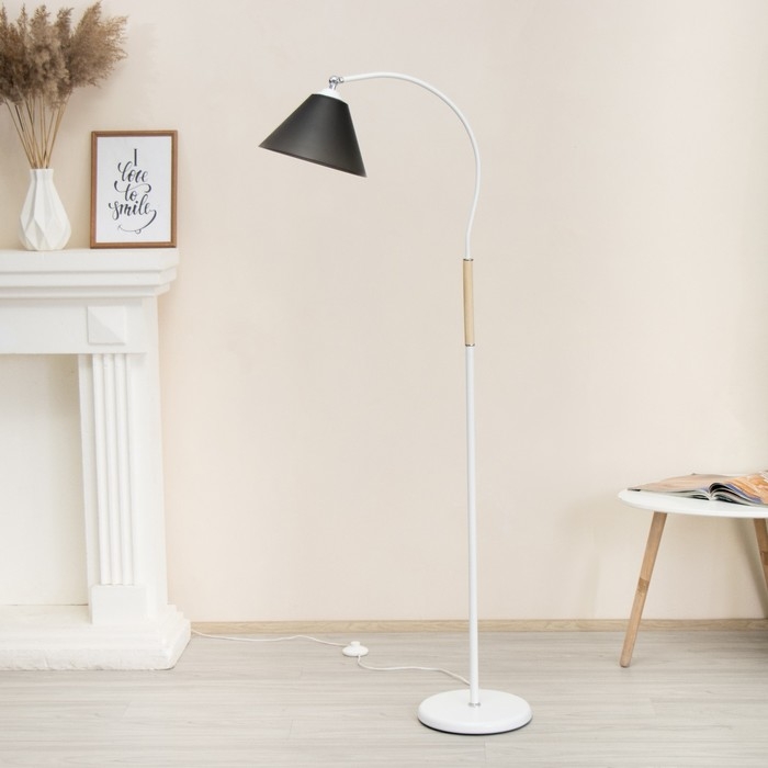 Торшер Торшер "Капитан" 1х15Вт Е27 МОДЕЛЬ: BR 01046 белый/черный