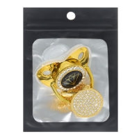 Соска - пустышка силиконовая ортодонтическая &laquo;Бриллиант&raquo;, от 6 мес., с колпачком + держатель - цепочка, цвет золотой/черный, стразы