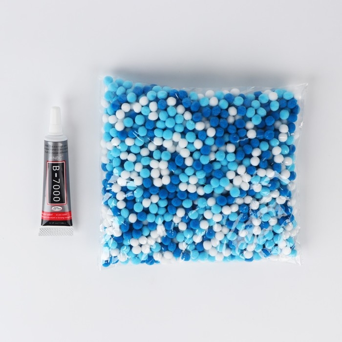 Игрушка помпонами &laquo;Зайка&raquo;, белый голубой синий