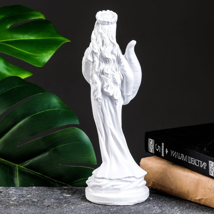 Фигура "Фортуна" 8х8х24см малая, белая