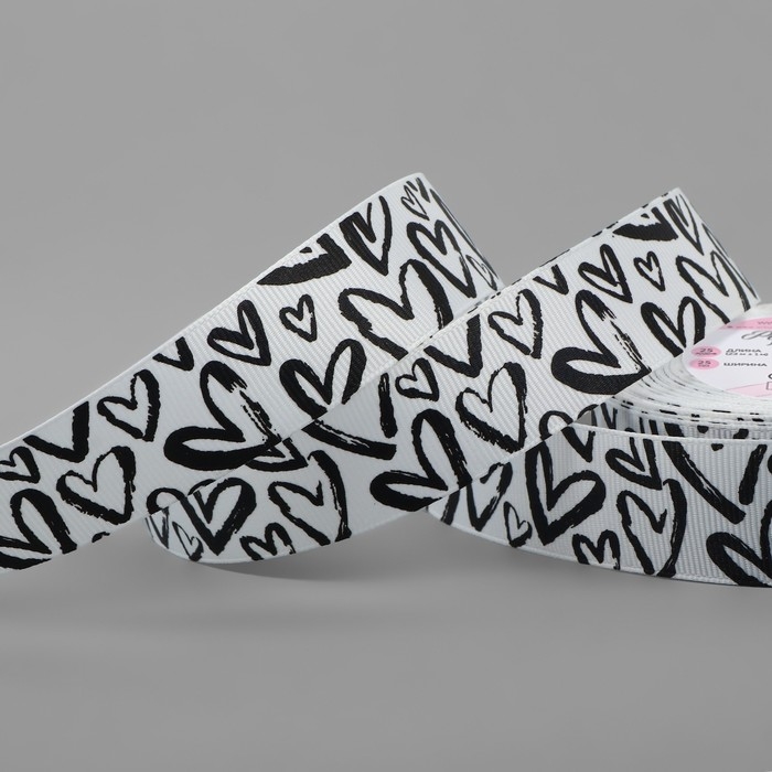 Лента репсовая &laquo;Сердца&raquo;, 25 мм, 23 &plusmn; 1 м, цвет белый/чёрный