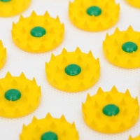 Аппликатор "Кузнецова", 70 колючек, спантекс, 23х32 см, жёлтый. Аппликатор "Кузнецова", 70 колючек, спантекс, 23х32 см, жёлтый.