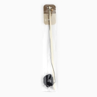 Дразнилка &laquo;Лапка&raquo; с игрушкой, чёрная