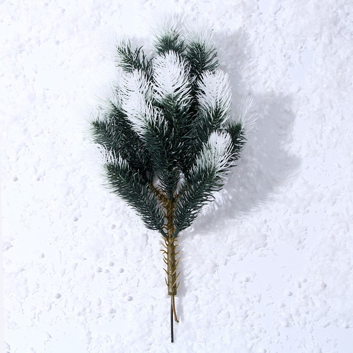 Декор «Ветвь заснеженной ели» Декор «Ветвь заснеженной ели»