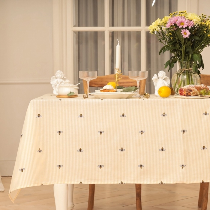 Скатерть Доляна "Пчёлки" 146х110см, рогожка 164 г/м2, 100% хл