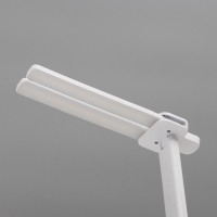 Светильник настольный с подставкой под телефон "Дуо" 8Вт LED USB 2700-6500К белый Светильник настольный с подставкой под телефон "Дуо" 8Вт LED USB 2700-6500К белый