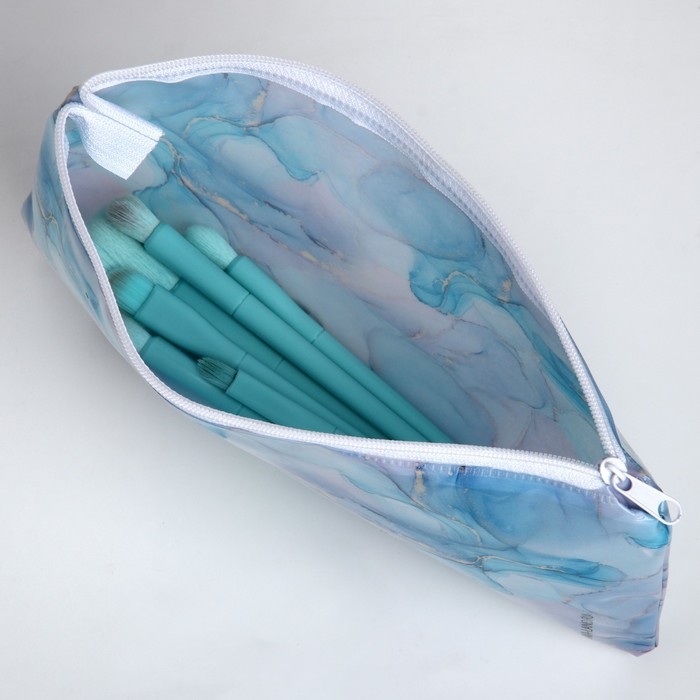 Косметичка-пенал PVC на молнии &laquo;Мрамор&raquo;
