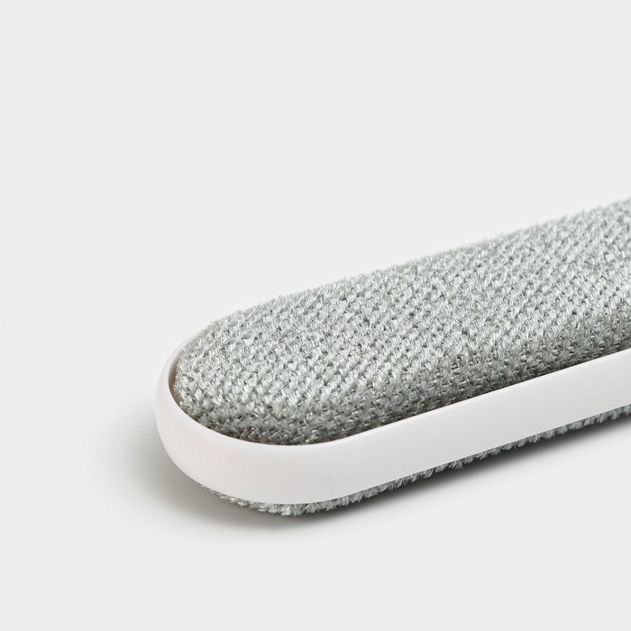 Щётка одежды и мебели LaDо́m «Компакт», для удаления шерсти и волос, 21,5×3,8×1,7 см, чехол 5,6×4×14,5 см Щётка одежды и мебели LaDо́m «Компакт», для удаления шерсти и волос, 21,5×3,8×1,7 см, чехол 5,6×4×14,5 см