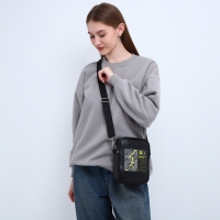 Сумка на ремешке RUSH 15&times;5&times;21