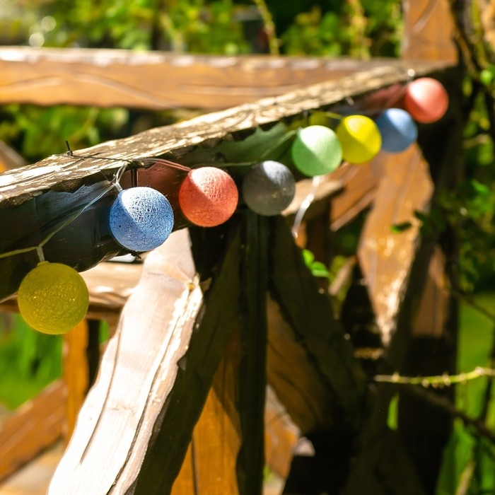 Садовая гирлянда на солнечной батарее &laquo;Клубки&raquo; Uniel, IP44, 1,8 м, теплый белый