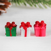 Миниатюра кукольная &laquo;Подарочек&raquo;, набор 4 шт, размер 1 шт: 1,5&times;1,5&times;1,6 см, цвета МИКС