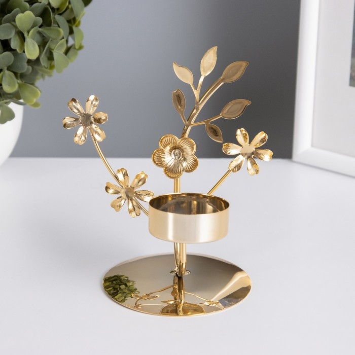 Подсвечник на 1 свечу металл d=4 см "Весенние цветы" золото 7,7х11,8х12,5 см