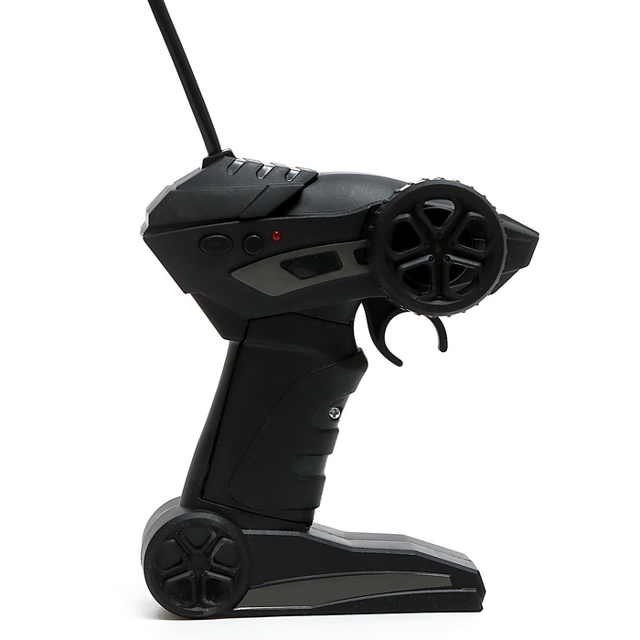 Джип &laquo;Вездеход&raquo;, радиоуправление, дым, элементы из металла, черный