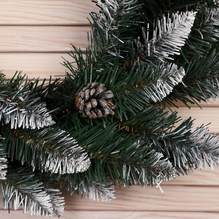 Новогодний венок Новогодний венок "Интерьерный белоснежный" (шишки серебро+ягоды) 45см