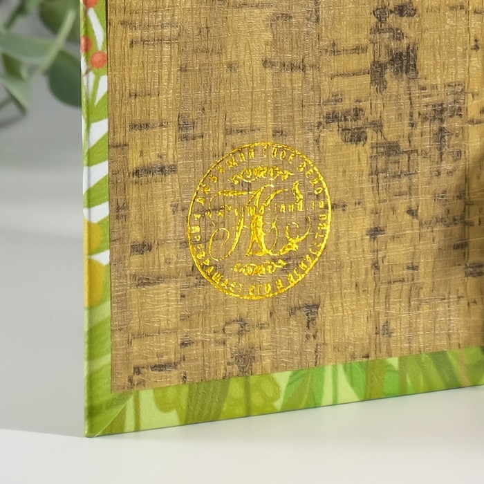 Сейф-книга дерево кожзам "Корги в цветах. Лето" 3D тиснение 21х13х5 см