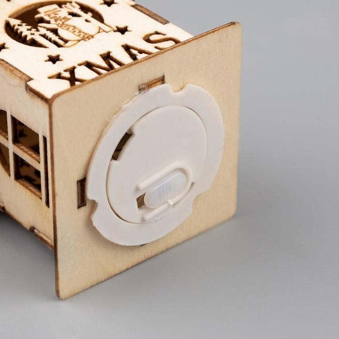 Ёлочная игрушка «Домик со снеговиком», от батареек, свечение тёплое белое Ёлочная игрушка «Домик со снеговиком», от батареек, свечение тёплое белое