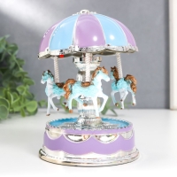 Сувенир музыкальный механический свет "Карусель - кони" голубая 10,5х10,5х15 см Сувенир музыкальный механический свет "Карусель - кони" голубая 10,5х10,5х15 см