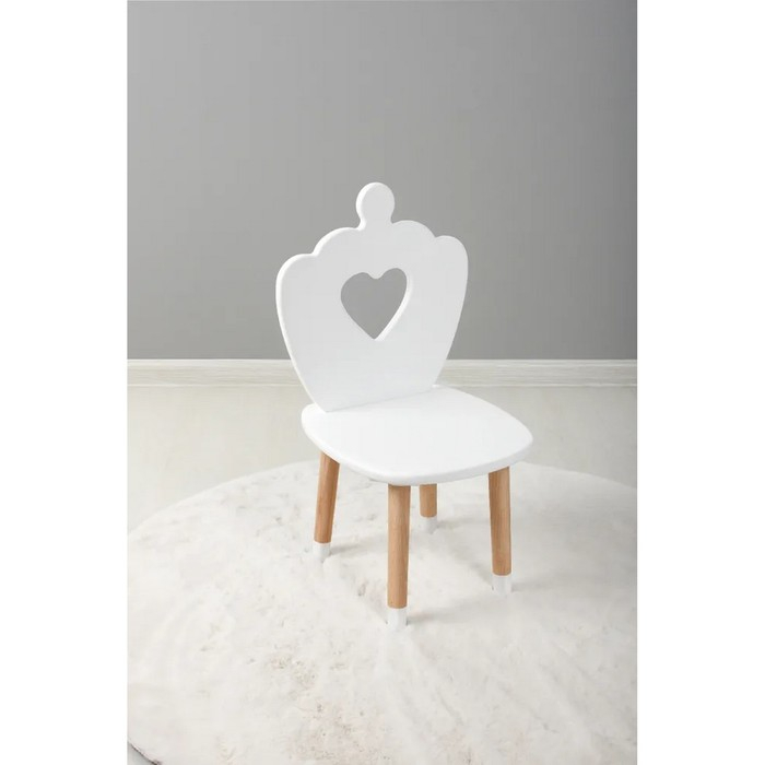 Стул &laquo;Сердце&raquo;