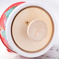 Сувенир музыкальный "Новогодняя тройка", красный Сувенир музыкальный "Новогодняя тройка", красный